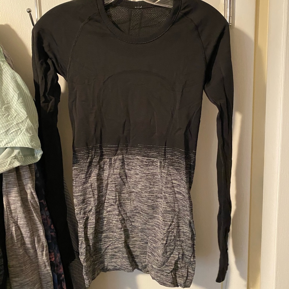 Long sleeve swiftly tech tee